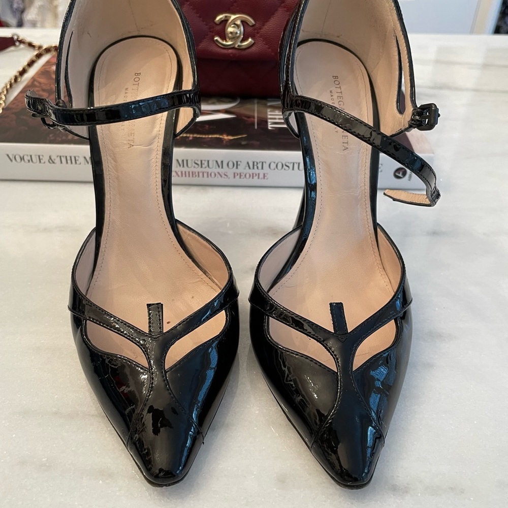 Bottega Veneta patent leather heels